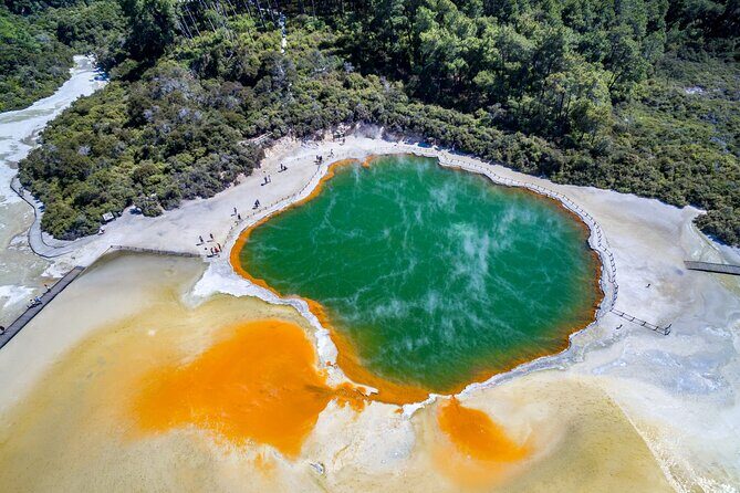 2 Day Tour Auckland to Hobbiton, Waitomo, Rotorua and Taupo - Taupō: A Crater Lake Feeling, Plus Time to Breathe