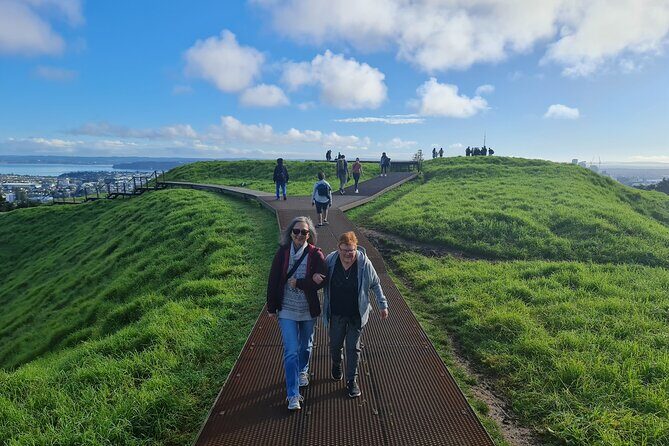 2025 Award Winning: Auckland City Highlights Half Day Tour - Getting Picked Up: CBD Hotels and Princes and Queens Wharfs