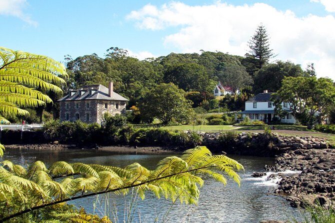 3-Day Bay of Islands Tour from Auckland - Paihia as your base: where the trip feels easier