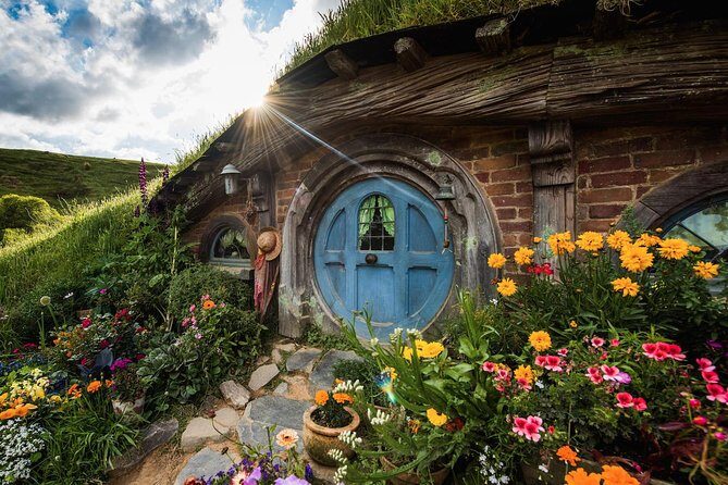 3 Day Waitomo Caves, Hobbiton Movie Set and Rotorua Tour from Auckland - Key Highlights You’ll Feel Right Away