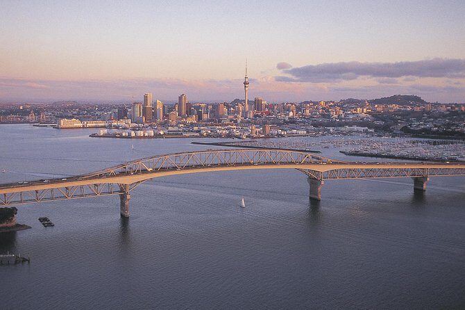 7 - Day North to South Island Grand Tour - Auckland to Queenstown - Pickup, 6:00 am Starts, and How the Day Feels on the Move