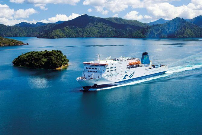 7 - Day North to South Island Grand Tour - Auckland to Queenstown - Wellington on Your Feet: Ferry to Picton and a City Evening