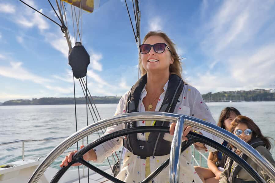 America’s Cup 2-Hour Sailing Experience Waitemata Harbour - Your 2 hours aboard an America’s Cup yacht: what actually happens on deck