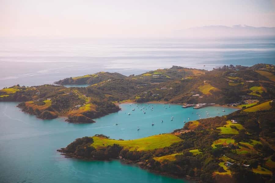Auckland: 20min Helicopter scenic flight - City & Volcanoes - Eden’s volcanic cones: Mount Eden and Mount Albert from the sky