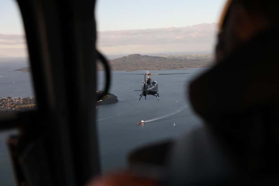 Auckland: 20min Helicopter scenic flight - City & Volcanoes - Rangitoto crater pass: Auckland’s largest volcano in minutes