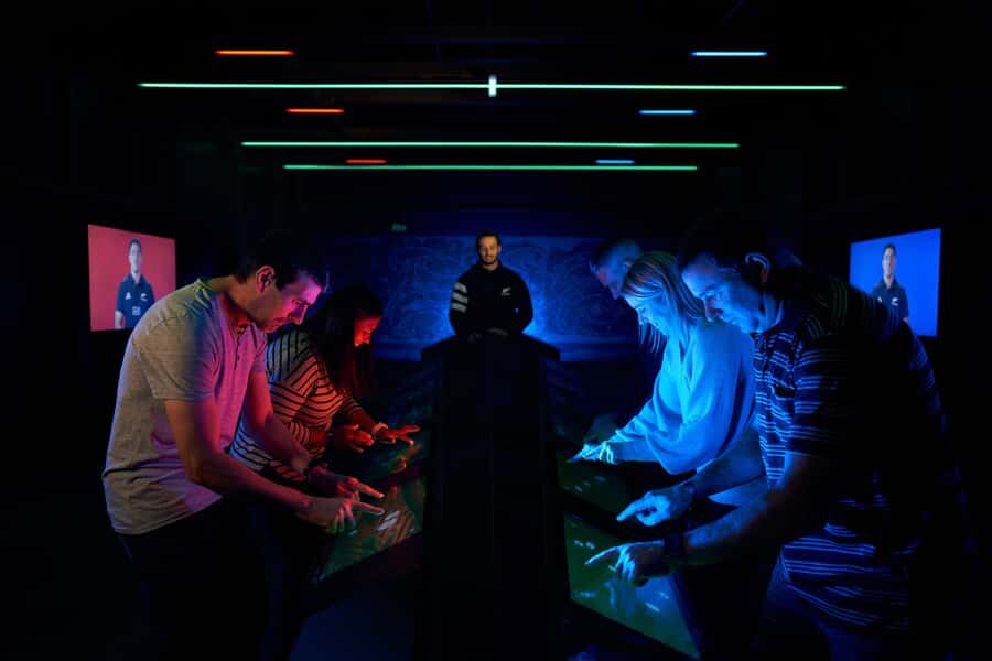 Auckland: All Blacks Experience Guided Cultural Tour - Replica changing room: that walk-in feeling