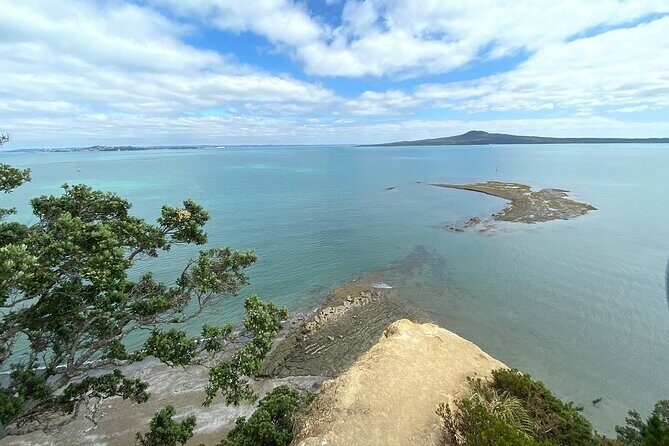Auckland City and West Coast Full Day Tour - Meeting at Sky Tower and How the Day Flows (9am to Back Again)