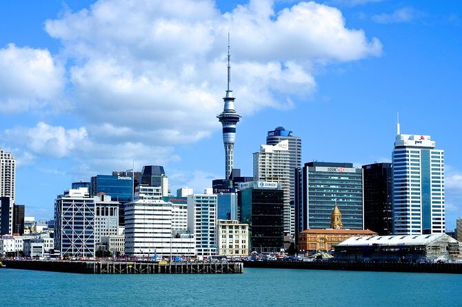Auckland City Discovery Experience - Private Tour From Auckland - Auckland Central to the Harbour Bridge: where the day starts to look iconic