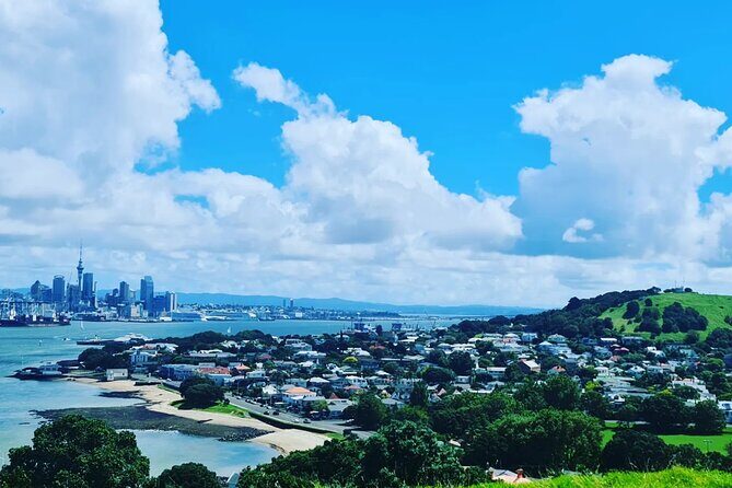 Auckland City Highlights Full Day Tour - North Head to One Tree Hill: The View Ladder Over Auckland