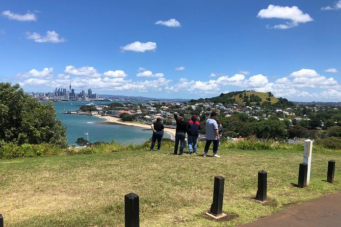 Auckland City Private Tour for Couples. Be chauffeur driven with added extras. - Stop 1: Mount Eden (Maungawhau) for skyline views and quick couple photos