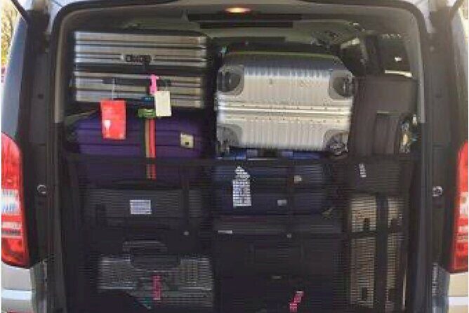 Auckland Downtown Hotel Transfers to/from Cruise Ship in Minivan - Private for Up to Four: Pricing That Makes Sense