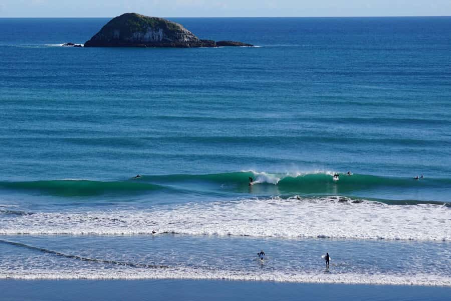 Auckland: Group Surfing Lesson with Muriwai Surf School - Should You Book Muriwai Surf School’s Group Lesson?