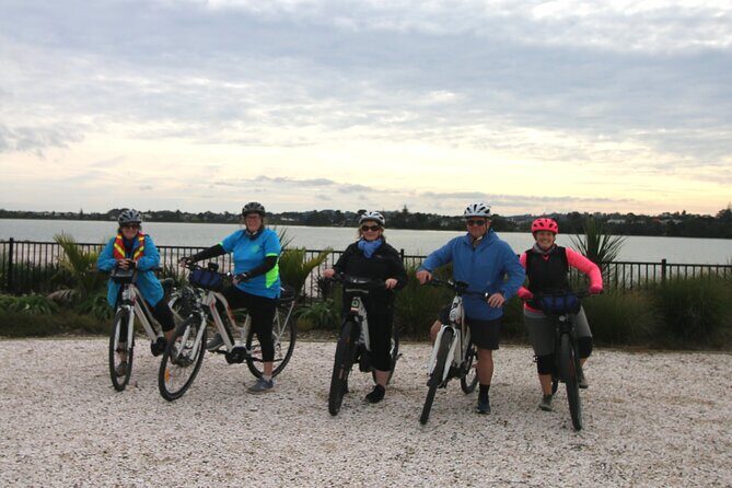 Auckland Half Day E-Bike Excursion - Stop 2: Western Springs Lakeside Park, the transport museum area, and Meola Peninsula
