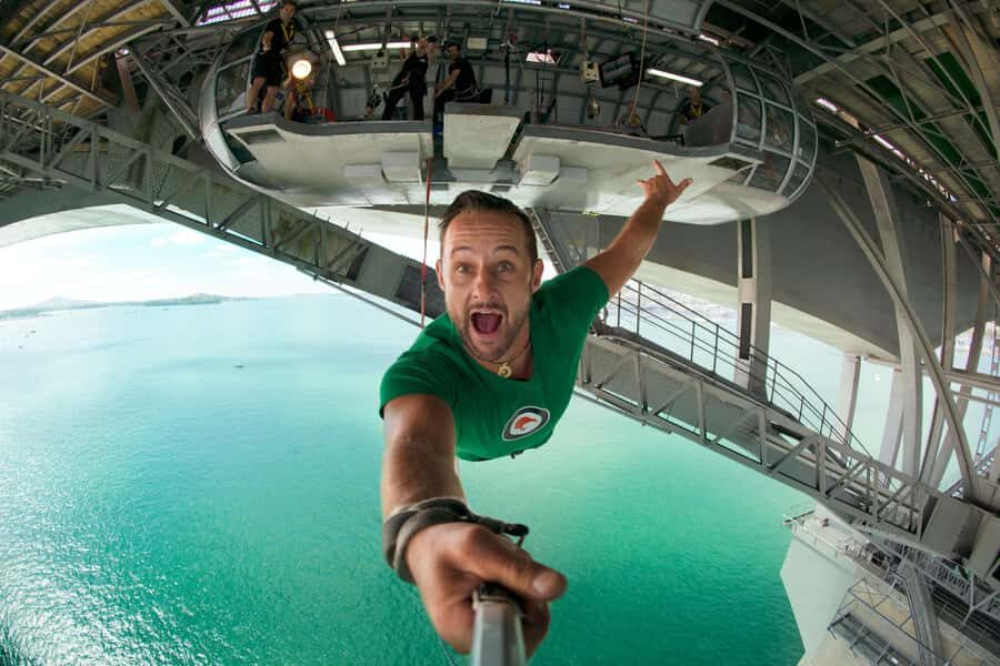 Auckland Harbour Bridge Climb & Bungy Combo - Practical Tips: Shoes, Clothing, Weight Limits, and What’s Not Allowed