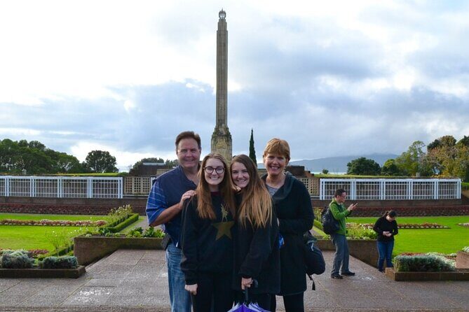 Auckland Māori Culture Experience - Private Tour - Winter Gardens in the Auckland Domain: a calm break with glasshouses