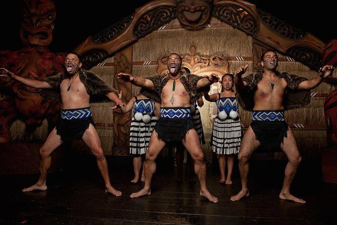 Auckland Māori Culture Experience - Private Tour - Auckland Museum and the Auckland War Memorial: why the haka lands