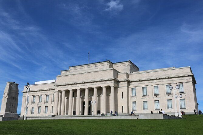 Auckland Museum and Highlight Sightseeing Tour - Stop 4: Winter Gardens Auckland Domain for a Calmer Finish
