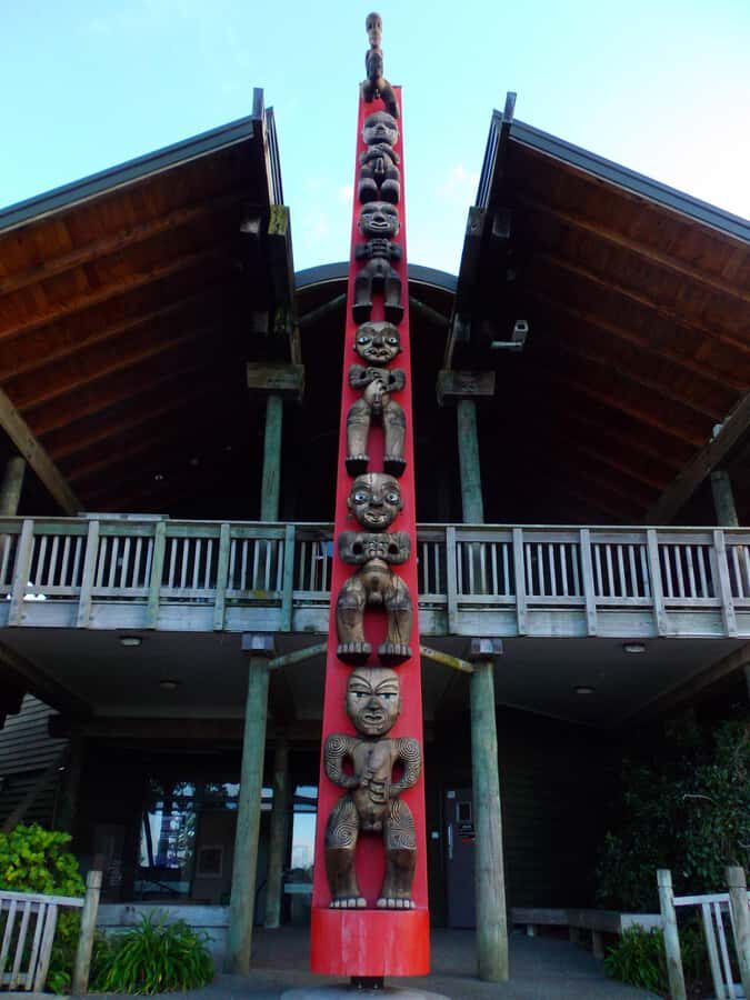 Auckland: Piha Beach, Rainforest, & Mount Eden Private Tour - Arataki Cultural Centre: Māori Legends in the Gateway Forest