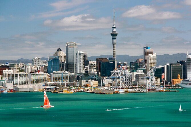 Auckland Private Custom Walking Tour with A Guide (Private Tour) - What you’ll actually see: monuments, museum exteriors, and local life