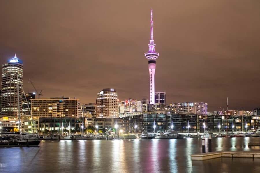 Auckland: Private Customizable Walking Tour with Local Guide - Setting the itinerary: how your guide builds your day