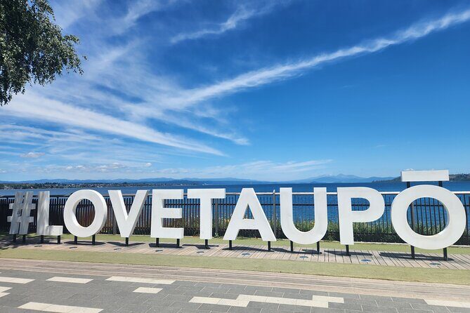 Auckland: Rotorua, Taupo, Waiotapu & Huka Falls Private Trip - Waiotapu and Lady Knox Geyser: Self-Guided Magic for 90 Minutes