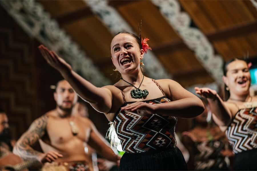Auckland: Rotorua Wai-O-Tapu, Te Puia with Haka - Te Aronui a Rua cultural welcome: pōhiri, waiata, mōteatea, poi, and haka