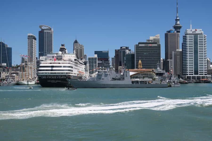 Auckland: Scenic Harbour Cruise with Live Commentary - Watching the City Glide Past: Bridge, Sky Tower, and Skyline Views