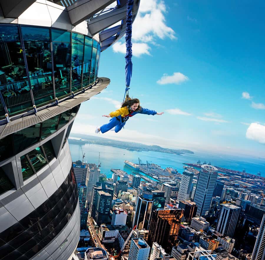 Auckland: SkyJump with Sky Tower Entry Ticket - The jump itself: 192m drop, 85km/h speed, and the landing on your feet