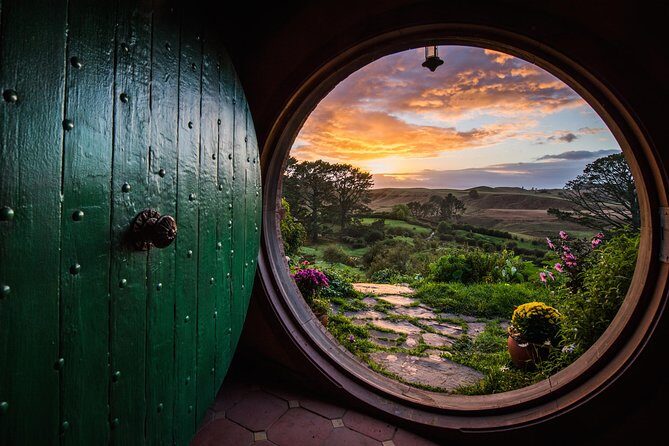 Auckland to Hobbiton Movie Set Private Tour - A Mercedes ride turns a long day into a smooth one