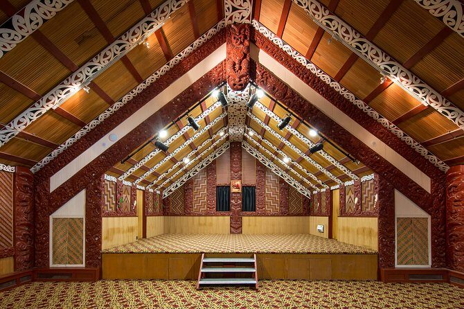 Auckland to Rotorua Private Tour - Geothermal Stops: Geysers and Hot Pools With the Right Order