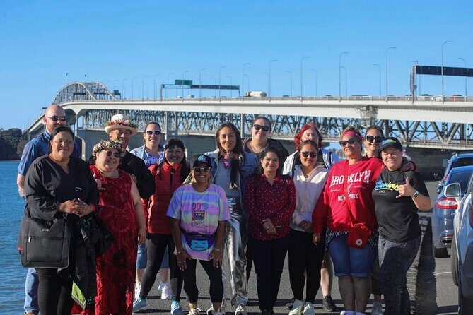 Auckland Urban Māori Experience with Transportation - Te Pane o Mataoho: harbour views and a descendant’s story