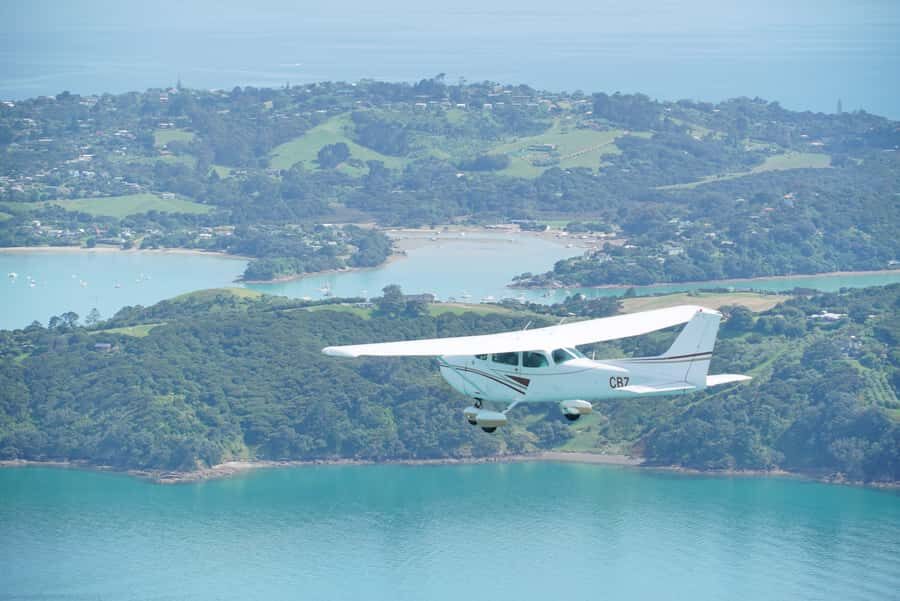 Auckland: Waiheke Island Wine and Food Tasting with Flights - Scenic Flights Over Auckland: The Part That Changes Your Perspective