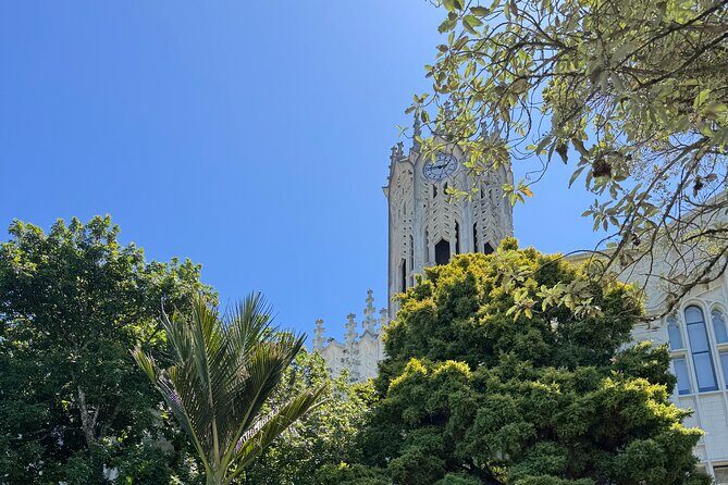 Auckland Walking Tour: Small-Group History & Culture Experience - University of Auckland Grounds and the Clock Tower Stop