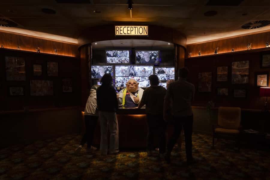 Auckland: Wētā Workshop Unleashed Guided Tour Ticket - Included value beyond the tour: the Wētā Cave shop time
