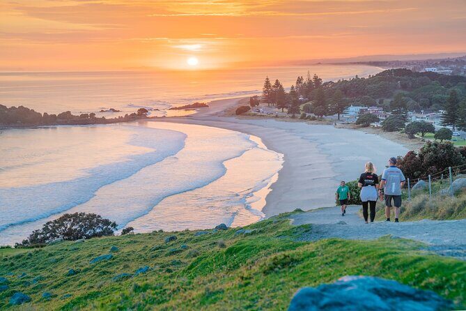 Cathedral Cove & Hot Water Beach with Lunch from Auckland - Key points before you go