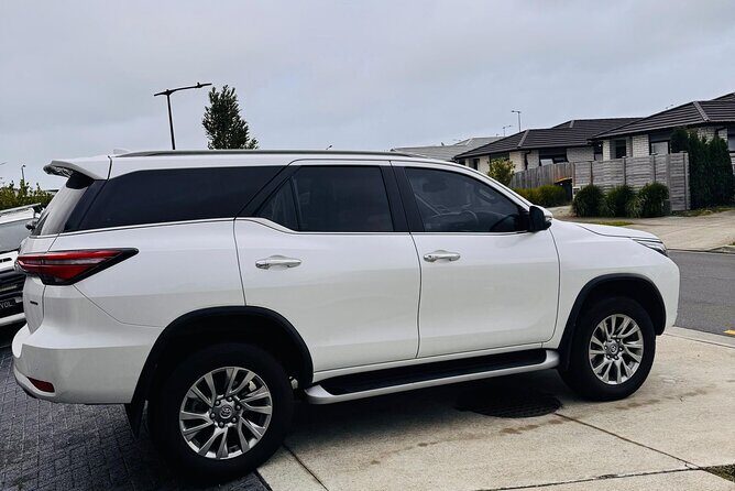 Direct & Quick Auckland Airport Transfer to/from Hotel in SUV - Who this transfer fits best (and who it doesn’t)