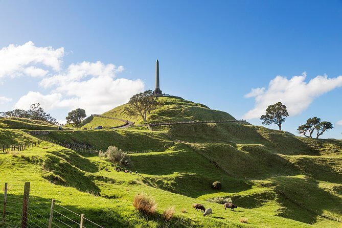 Discover Auckland City Tour: The City of Sails - MJ Savage Memorial Park: Māori Heritage Plus a Photo-Friendly Summit