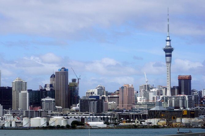 Explore Auckland: Self Guided Audio Tour - Stop-by-stop: what each landmark adds to the story
