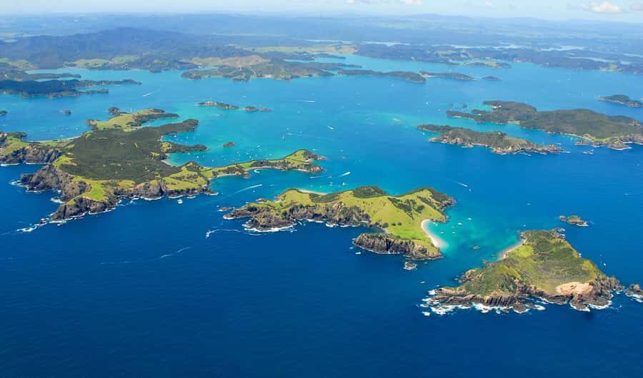 From Auckland: Full-Day Tour to the Bay of Islands - Hole in the Rock at Motukokako Island: the big moment, weather dependent