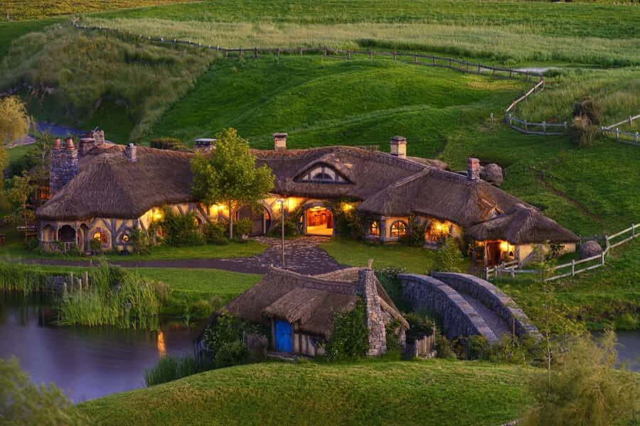 From Auckland: Hobbiton & Hamilton Gardens Small Group Tour - Who should book this tour (and who should skip it)