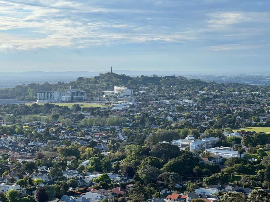 Half-Day Auckland City Highlights Tour with Hotel Pickup - Achilles Point for the Big Panoramas
