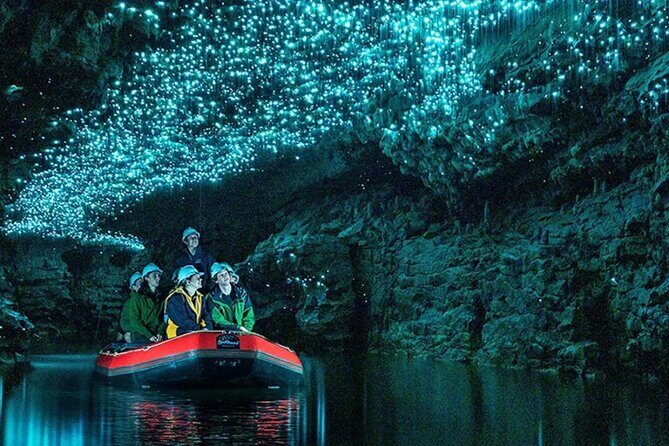 Hobbiton and Waitomo Caves Arrive in Comfort and Style - Waitomo Glowworm Caves: the boat ride and what the darkness is for