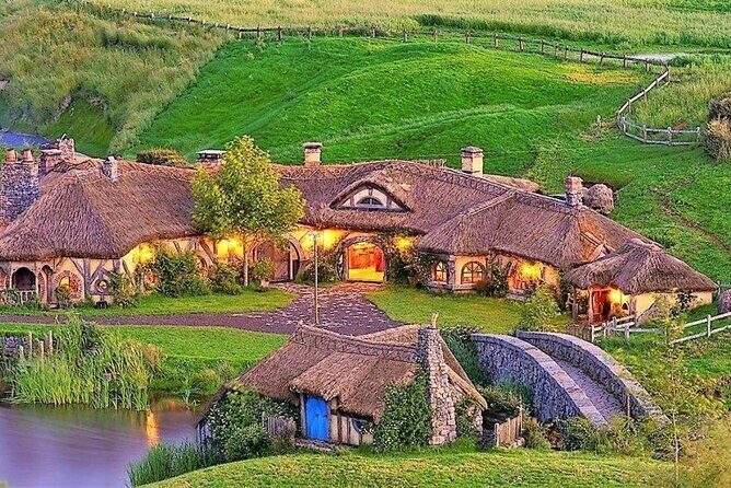 Hobbiton Movie Set Tour to Blue Springs and Mineral Spa - Hobbiton Movie Set: seeing the exterior sets like a pro