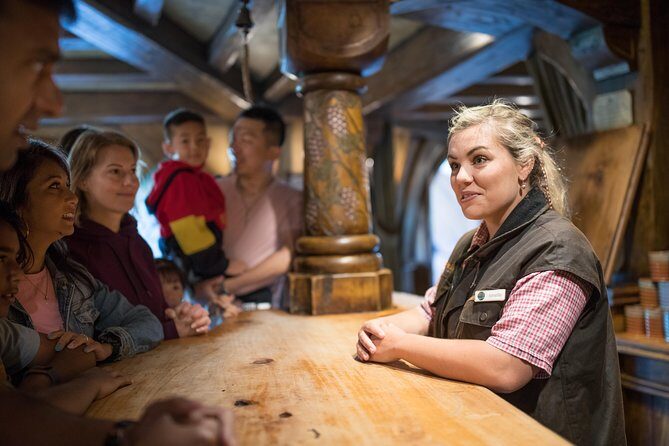 Hobbiton & Waitomo Caves Guided Tour from Auckland with Lunch - Should You Book This Tour or Choose Separate Tickets?