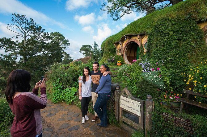 Hobbiton & Waitomo Caves Small Group Tour from Auckland inc Lunch - Waitomo Glowworm Caves: guided caves and one hour to be amazed