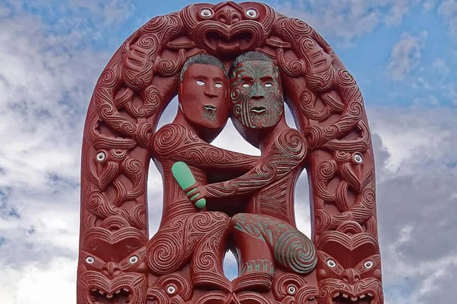Hobbiton, Waitomo, Rotorua & Taupo 2-Day Tour from Auckland - Taupo and Hamilton Gardens: the breaks that prevent burnout