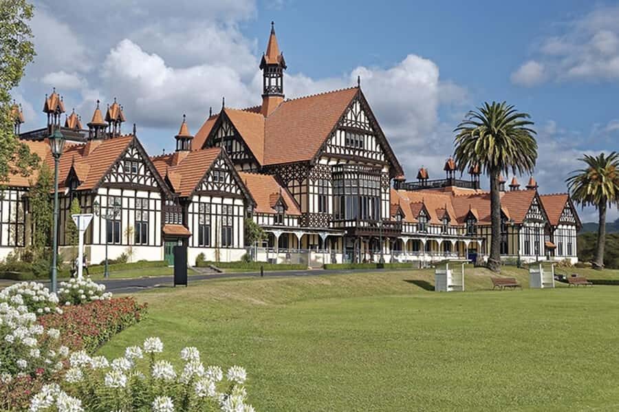 Hobbiton, Waitomo, Rotorua & Taupo 2-Day Tour from Auckland - What you really pay for (and what you’ll still need)