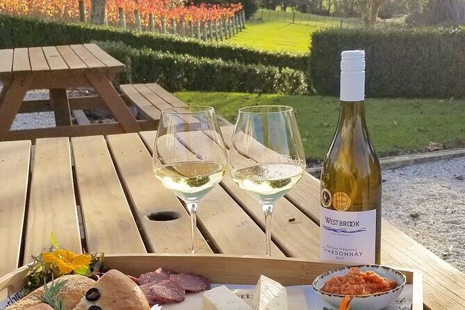 Luxury Private Auckland Wine & Beach Tour with Lunch - Price and what you actually get for $526.87