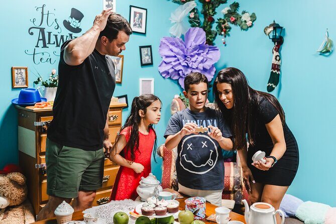 Mad Hatter's Hat Escape Room Experiences - Hints, pacing, and teamwork when the clock is ticking