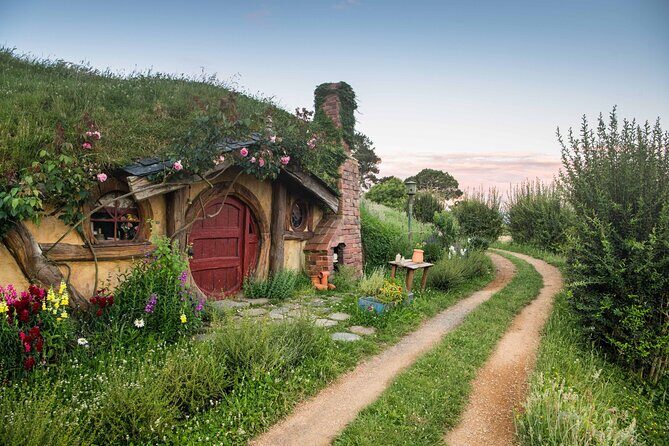 Magical Hobbiton: Small-Group Guided Tour from Auckland - Auckland to Hobbiton: the long drive that actually earns its place
